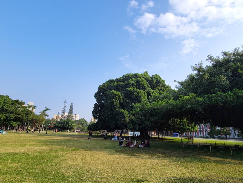 榕園