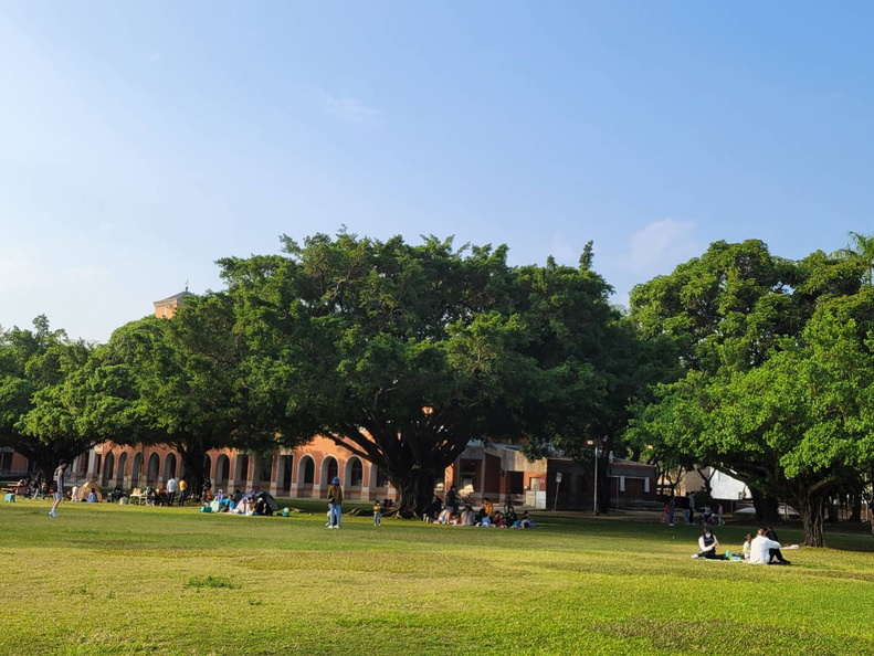 榕園