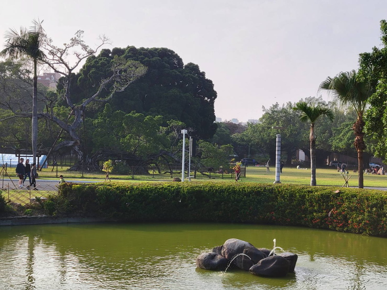 榕園