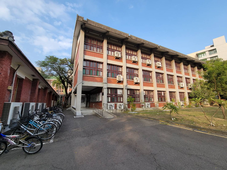 中文系館