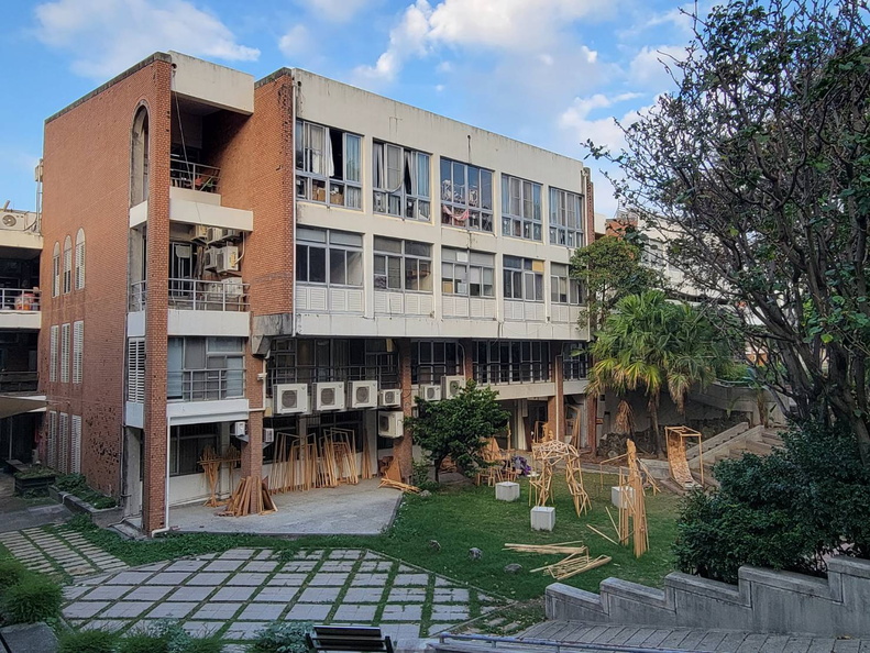 建築系館